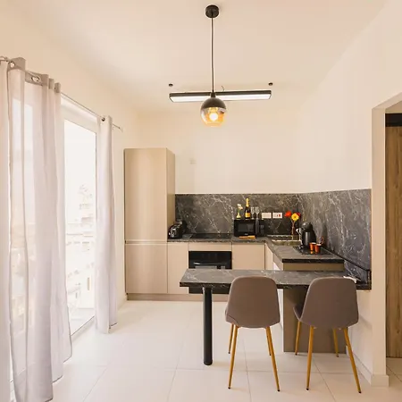 Stylish 2bed Unit 50m From Seafront! Wifi And Washer Apartment Gzira