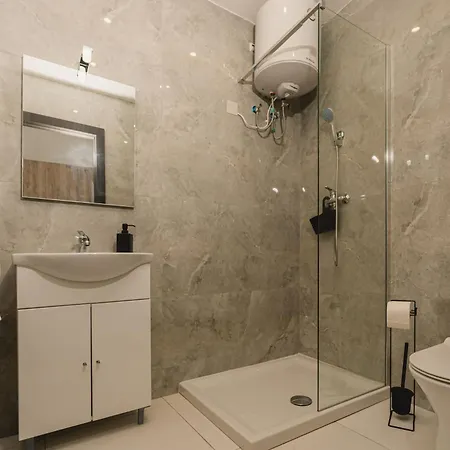 Stylish 2bed Unit 50m From Seafront! Wifi And Washer Apartment Gzira