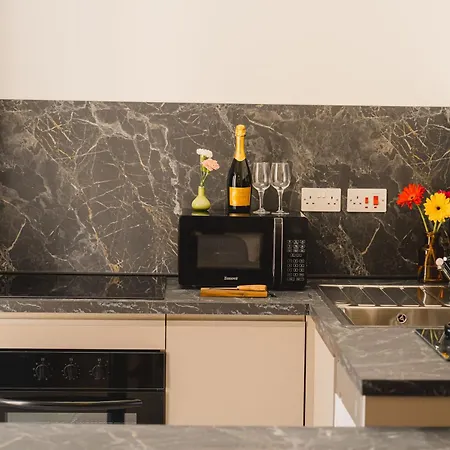 Stylish 2bed Unit 50m From Seafront! Wifi And Washer * Gzira