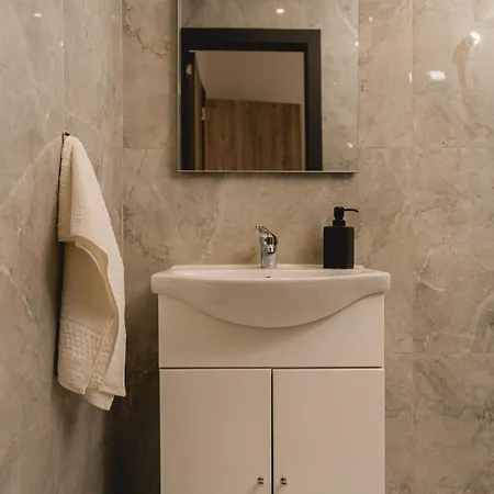 Stylish 2bed Unit 50m From Seafront! Wifi And Washer Διαμέρισμα *