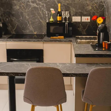 Stylish 2bed Unit 50m From Seafront! Wifi And Washer Gzira