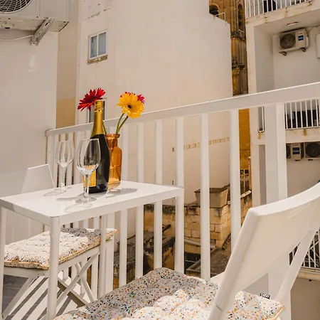 Stylish 2bed Unit 50m From Seafront! Wifi And Washer Gzira