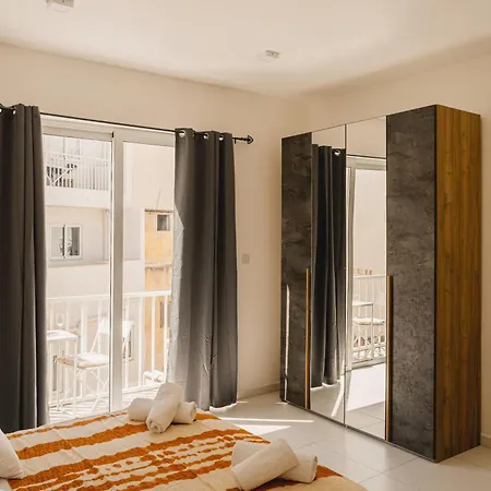 Stylish 2bed Unit 50m From Seafront! Wifi And Washer Gzira